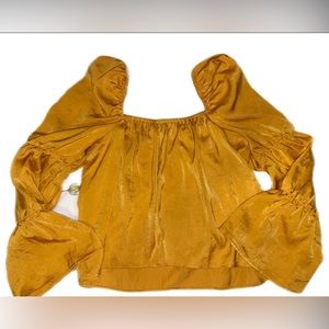 Stain Bell-Sleeves Mustard Top